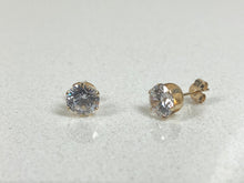Load image into Gallery viewer, Moscow Earring
